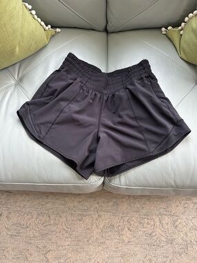 Women's Black lululemon Shorts - Comfortable Everyday Run Short
